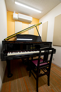 グランドピアノの部屋