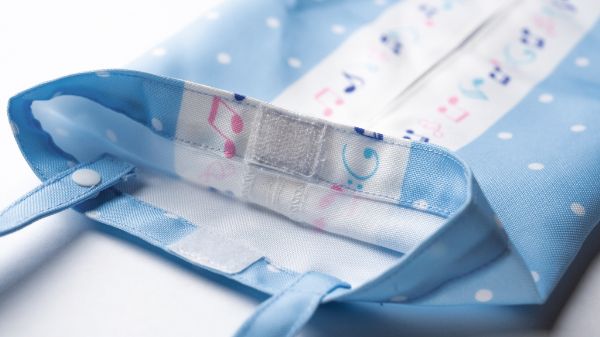 ループ付ボックスティッシュケース　パステル音符